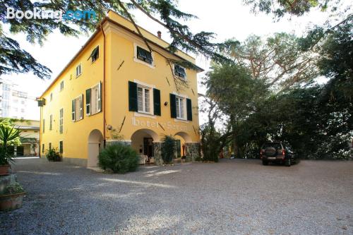 Petit appartement, dans une position centrale