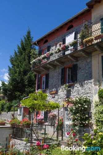 Appartement dans le centre-ville. Terrasse et Wifi!