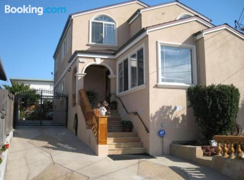 Apartment for 6 or more in great location of San Bruno