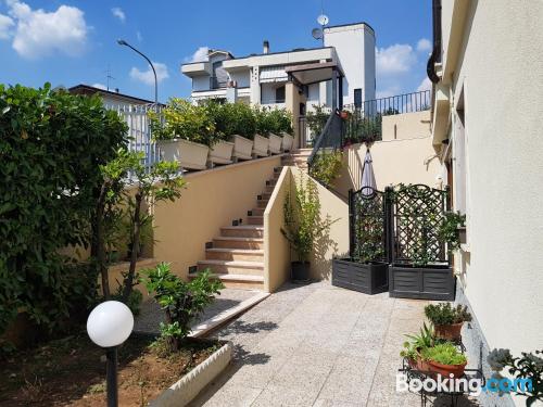 Appartement avec terrasse et Internet à Poiano, parfait pour 5 personnes ou plus