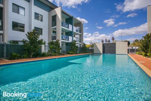 Apartamento com piscina em Perth.