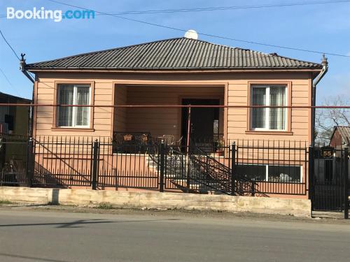 Ferienwohnung in Kobuleti. Tierfreundlich.