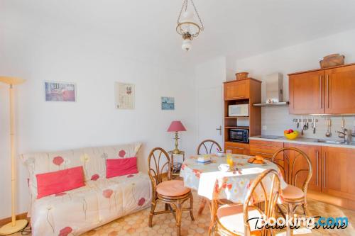 Apartamento de 55m2 em Toulon. Internet e terraço.