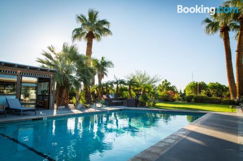 Appartement avec piscine. À Desert Hot Springs