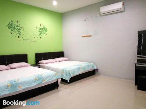 Apartamento de 3 quartos em Lumut, ideal para famílias