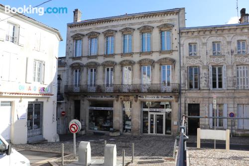 Petit appartement dans le centre à Jonzac