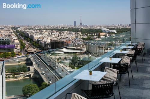 64m2 place in Courbevoie with terrace