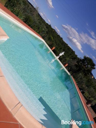 Appartement avec piscine. À Pergine Valdarno