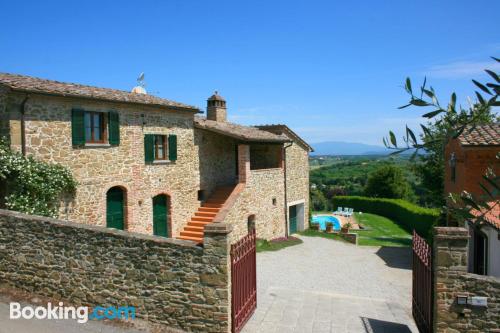 Apartamento con piscina en Monte San Savino.