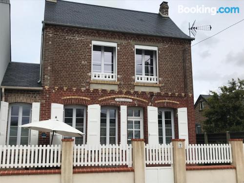 Cayeux-sur-Mer, in Mitte. Terrasse!