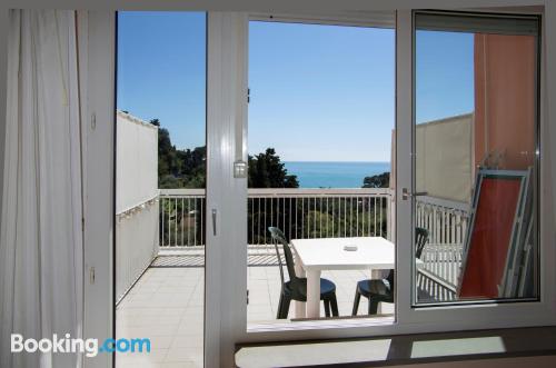 Apartamento com Internet em Lerici