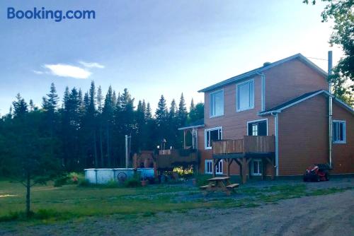 Appartement à Les Escoumins. Idéal pour deux personnes!.