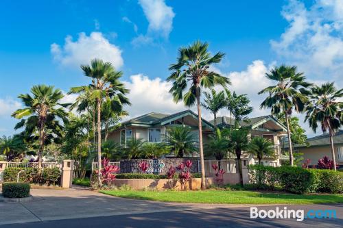 Piscina y wifi en Princeville. ¡Ideal!