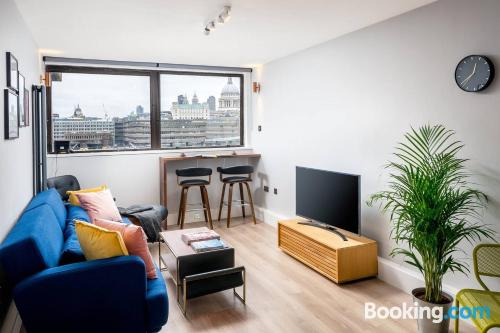 Ruim appartement met 2-kamer in Londen.