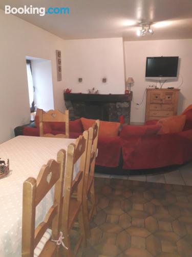 Appartement met verwarming en Wifi. Saint-Maurice-sur-Moselle vanuit uw raam!