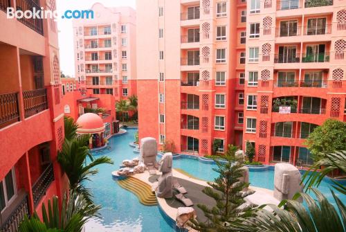 Apartamento en Jomtien Beach con wifi y vistas