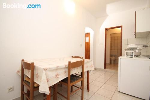 Apartamento com Internet. 27m2!