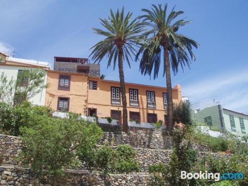 Apartamento en Vallehermoso con vistas.