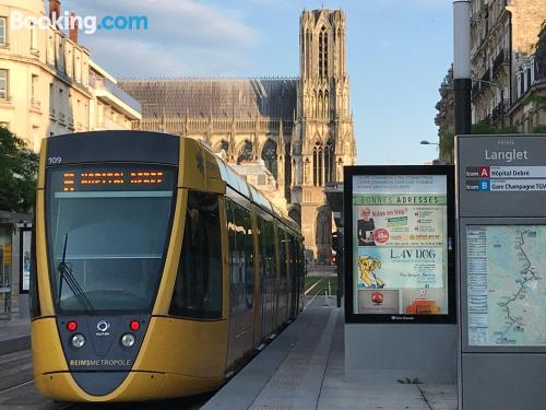 Buena zona en Reims. Perfecto para cinco o más