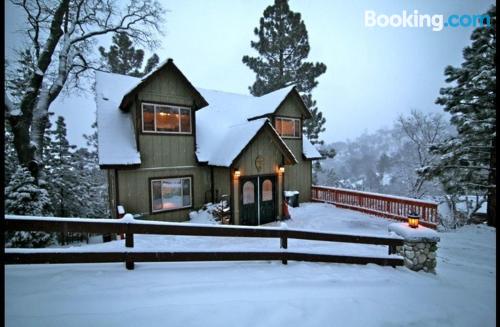 Apartamento com aquecimento e Internet em Lake Arrowhead