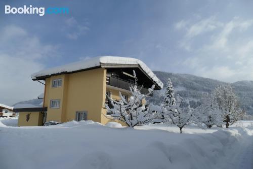 Appartement met verwarming en internet, in het centrum von Kirchdorf in Tirol