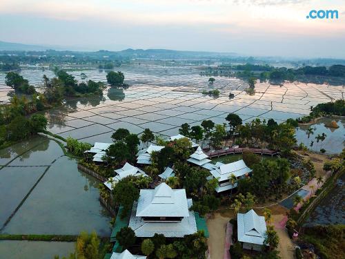 Apartamento en Mae Rim con vistas y conexión a internet