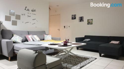 Appartement pour les groupes à Bussy-Saint-Georges. Idéal pour 5 personnes ou plus!.