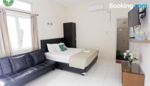 Imponente appartamento con una camera, a Bogor.