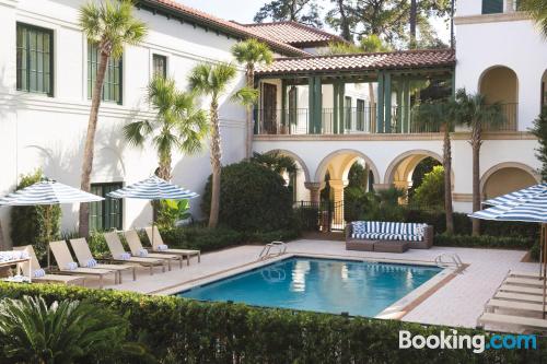 Place in Saint Simons Island with terrace and swimming pool