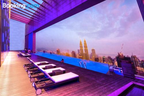Apartamento en Kuala Lumpur con piscina y terraza