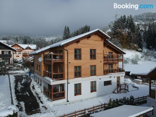 Appartement avec terrasse. À Aich