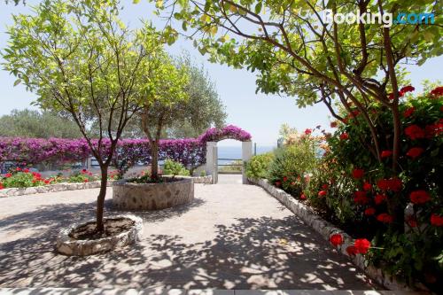 Cala Gonone, zona centro con wifi y terraza