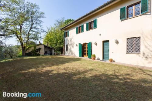 Pool and internet home in Pontedera. Kid friendly