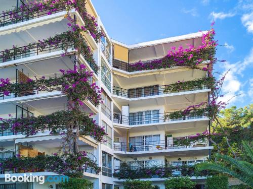 Apartamento en Torremolinos con terraza y conexión a internet