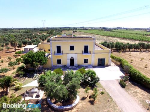 Confortável apartamento em Salice Salentino. Terraço!