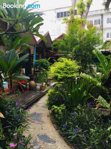 Ferienwohnung mit Terrasse. In Lopburi