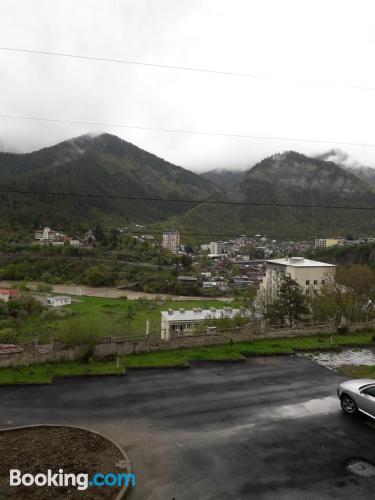 Borjomi è in attesa!. Con due camere da letto.