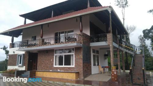 Apartamento com terraço em Madikeri.