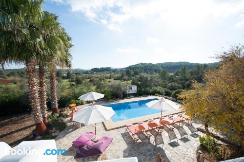 Appartement avec terrasse. Idéal!.