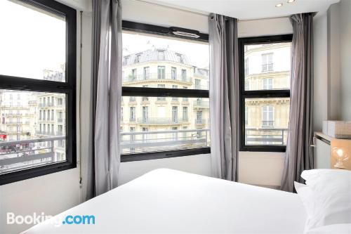 Apartamento em Paris. Com terraço!