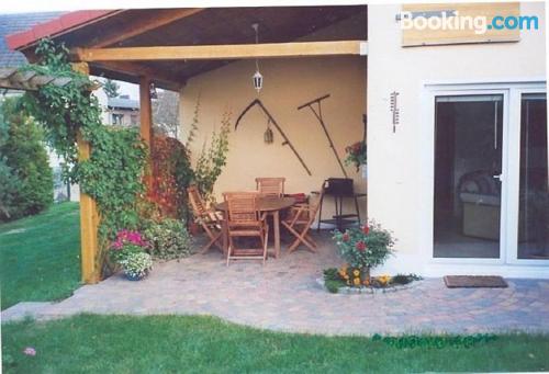 Appartement pour deux personnes, en bonne position.