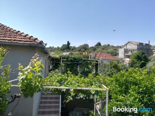 Cómodo apartamento en Trogir ¡con vistas!.