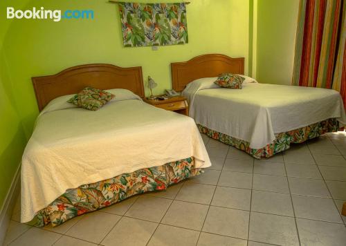 Gros Islet vanuit uw raam! Ruim appartement