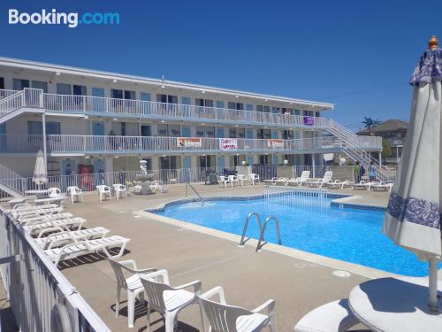 Apartamento de 34m2 em Wildwood. Terraço e piscina