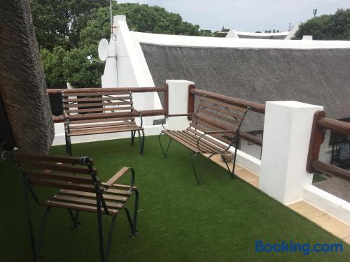 Apartamento de 70m2 em St Francis Bay. Terraço!