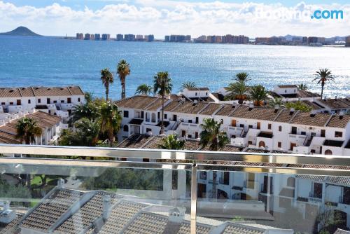 Mozzafiato appartamento con una camera da letto, a La Manga del Mar Menor.