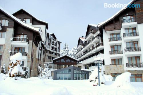 Appartement avec terrasse dans le centre de Borovets.