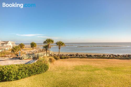 Appartamento a Saint Simons Island. Perfetto per 5 o più.