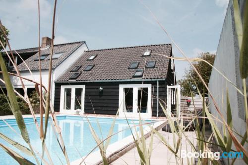 Appartement avec piscine. Terrasse!