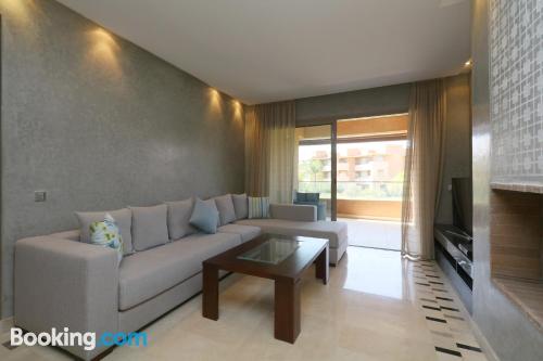 Espacioso apartamento de dos dormitorios ¡con vistas!.